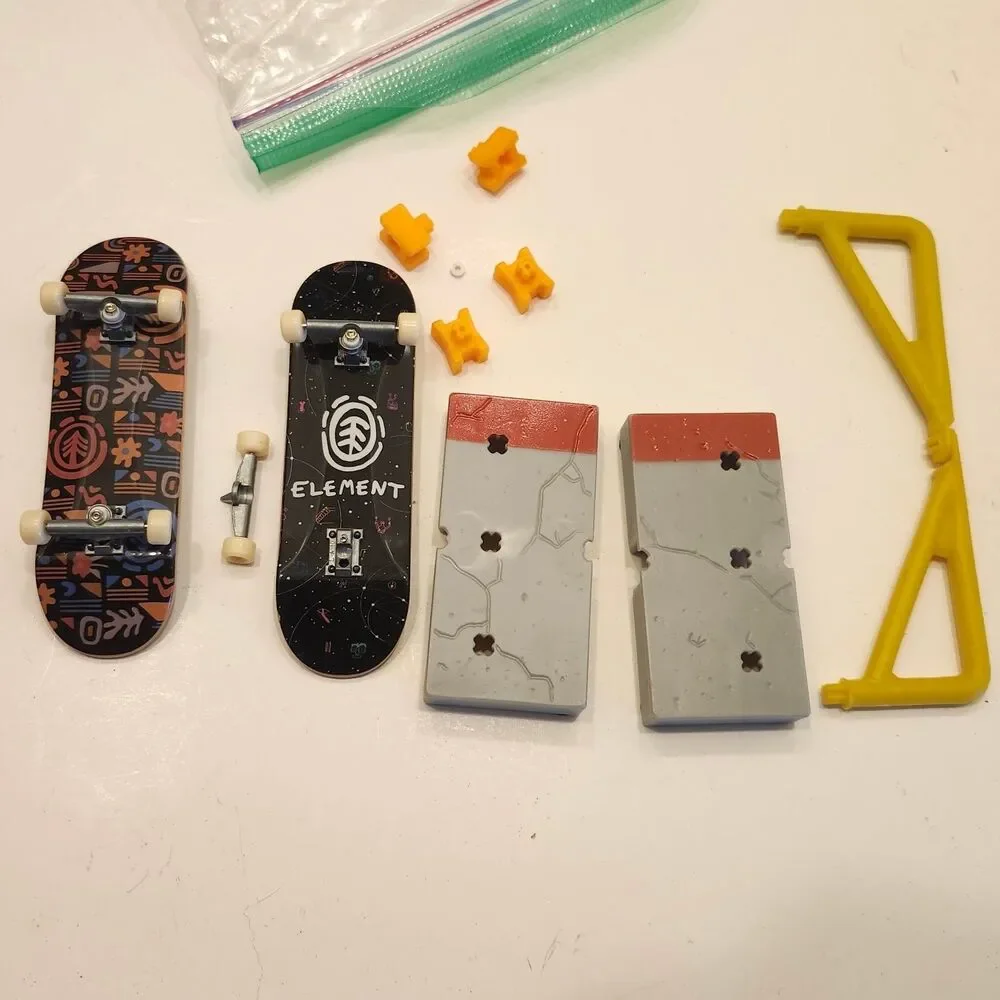 Tech Deck Element Fingerboard Skateboards & Skate Park Ramp Rail Obstacle Lot